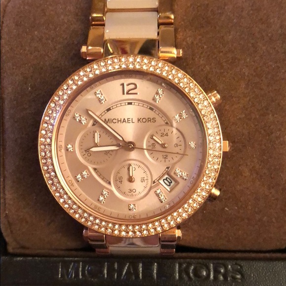 Mk5986 rose gold Clearance